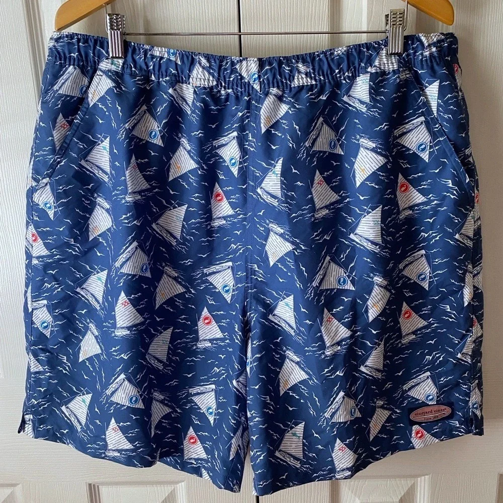 vineyard vines Blue Sailboat Whale Printed Lined 7
